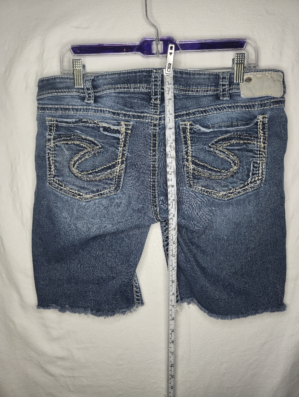 Silver Ladies Tuesday Cut Off Denim Blue Jean Shorts Size 34 Waist